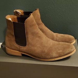 Dev Suede Chelsea Boot